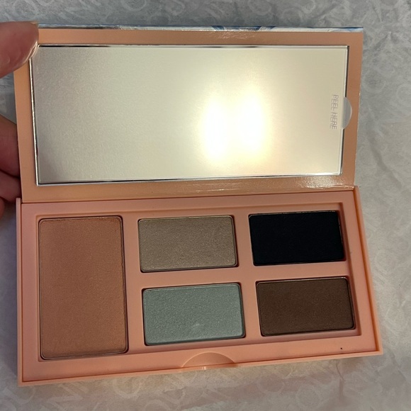 BEAUTY CARE: Lipstick, Hair Care, SkinCare etc - Picture 11 of 14